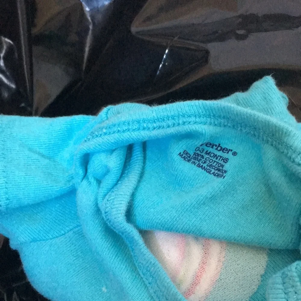Gerber infant onesie 0-3 months